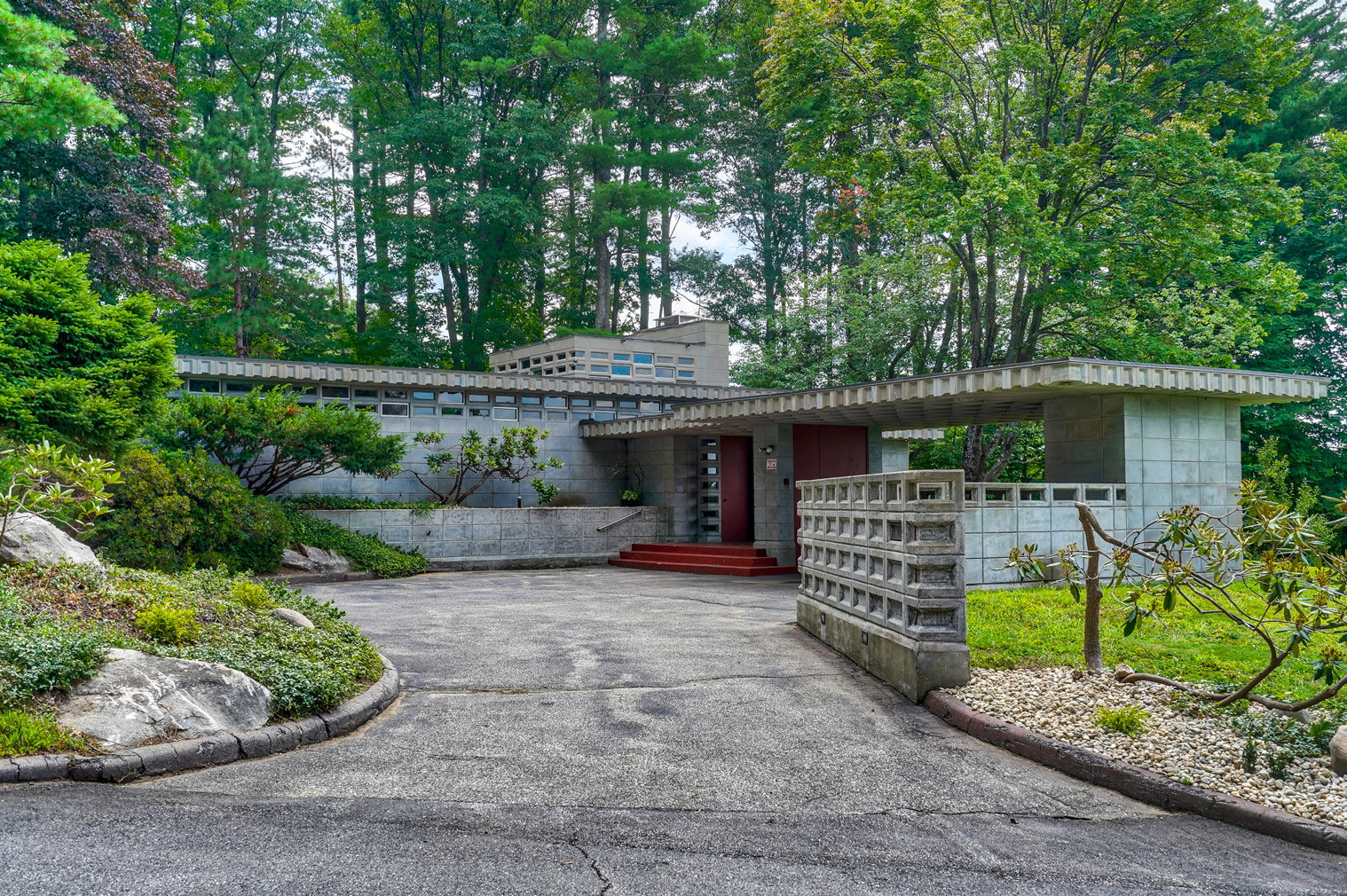 5 Frank Lloyd Wright houses for sale
