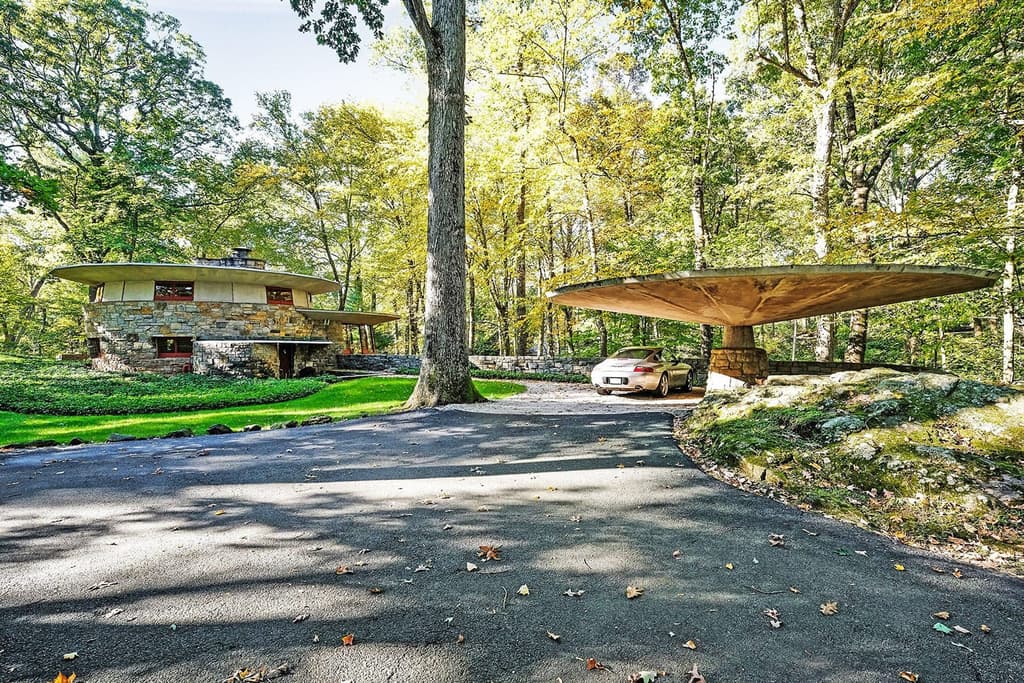 Frank Lloyd Wright’s mushroom-like Sol Friedman House
