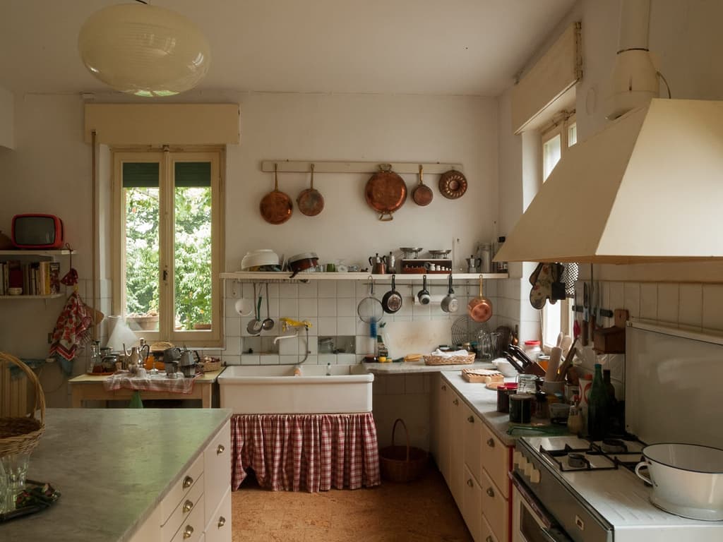 The kitchen. Photography: Giulio Ghirardi