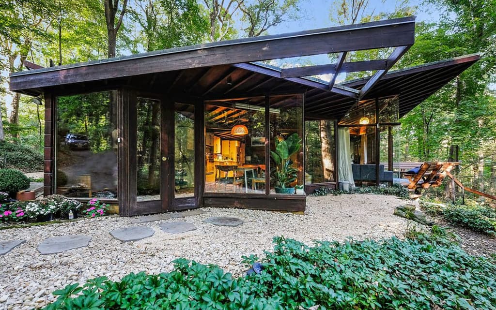 Midcentury home in Usonia