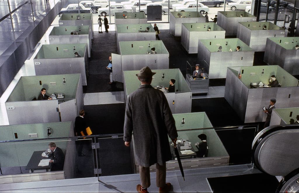 5 directors influenced by the surreal films of Jacques Tati
