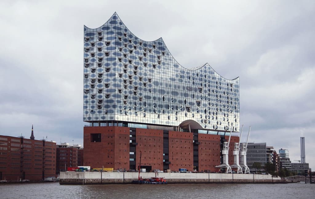 Adaptive reuse project Elbphilharmonie