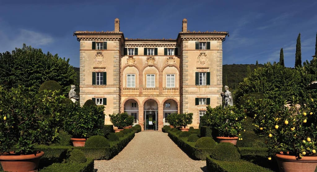 Italian holiday home for rent: Villa Cetinale in Tuscany