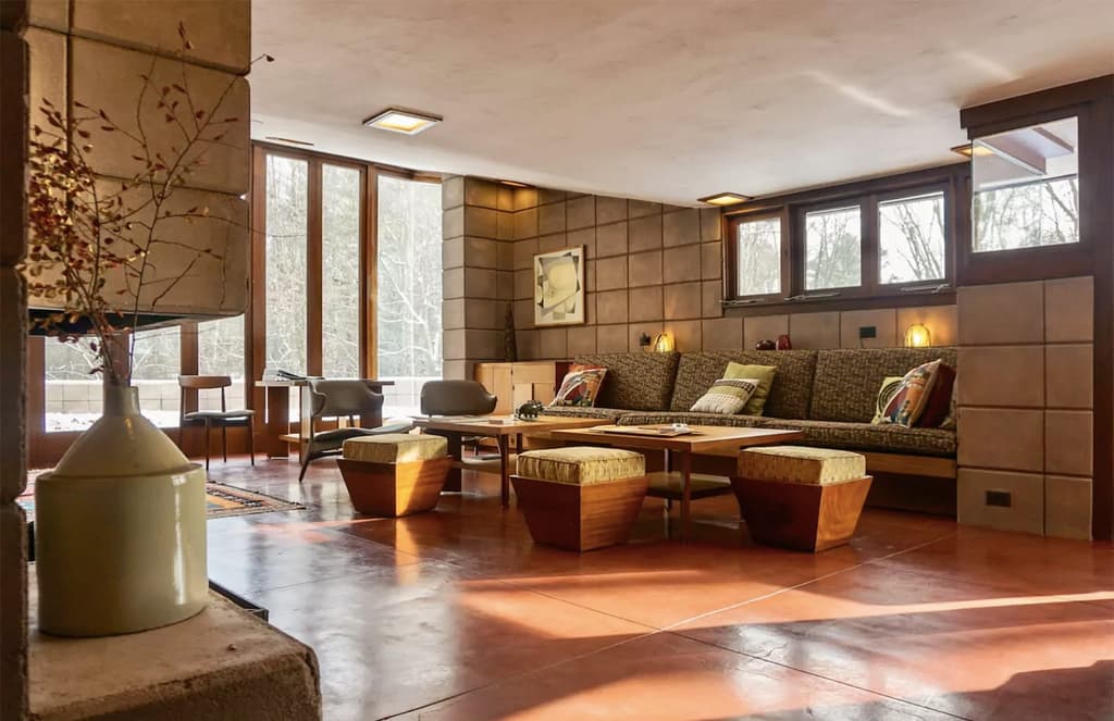 Frank Lloyd Wright’s restored Eppstein House is for rent in Michigan