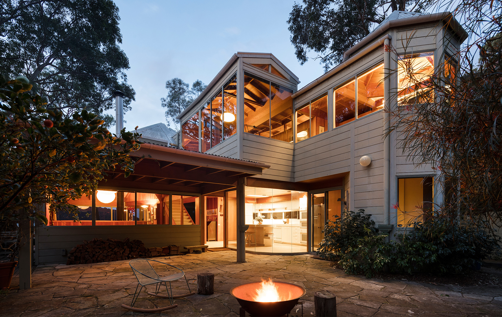 Pitt Point house by Ken Woolley in Pittwater, Sydney