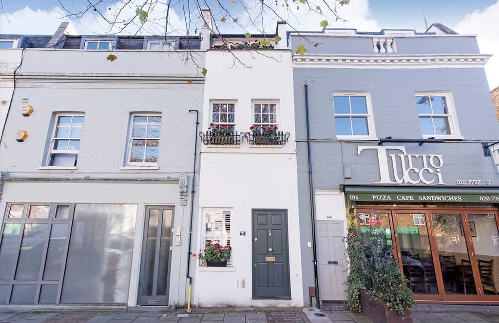 Slim House goes on sale in London for £1m