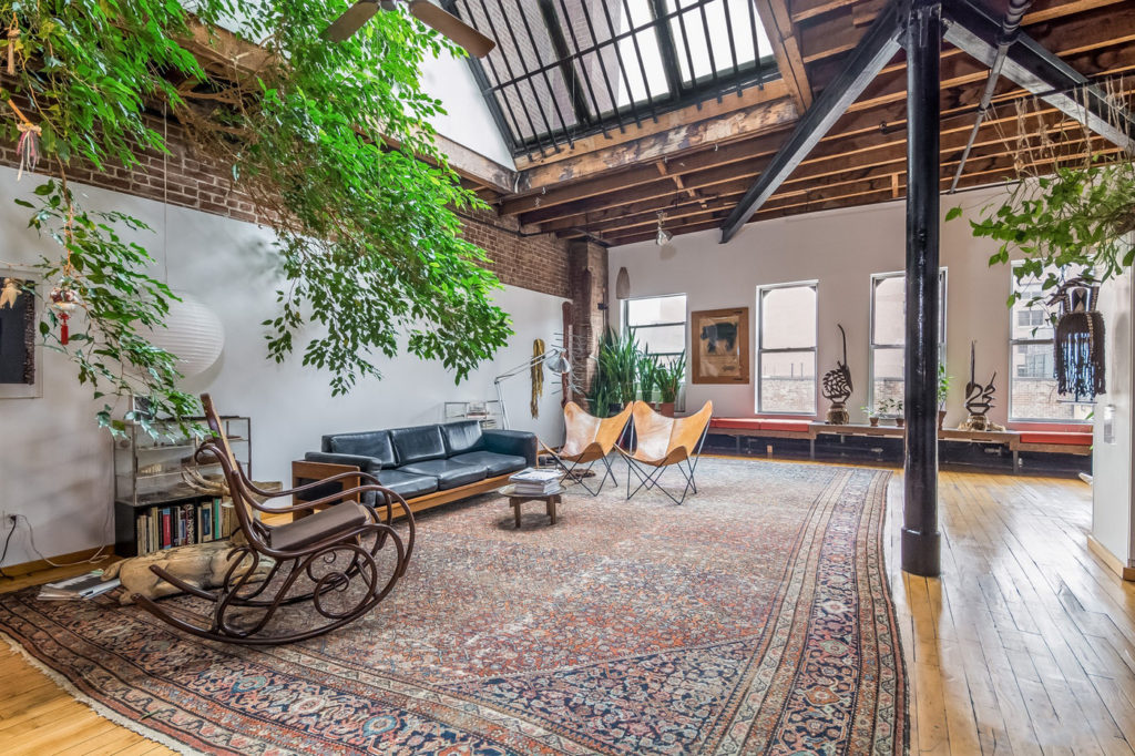 Massive West Adams Warehouse Artist Loft, 