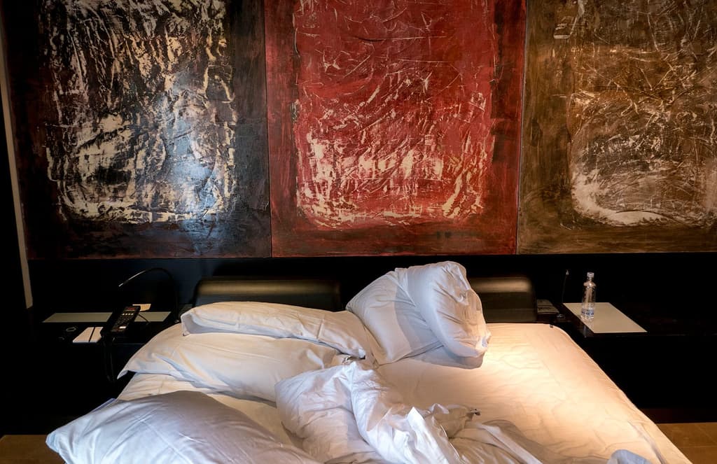 What empty hotel rooms reveal about their former occupants