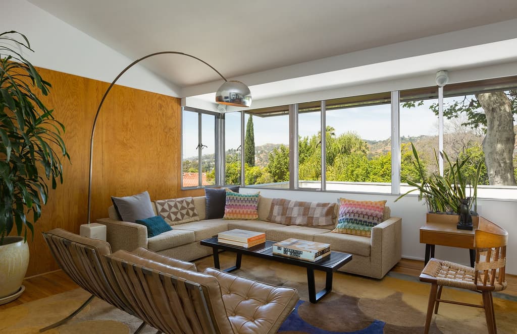 Richard Neutra’s hillside Bonnet House in LA lists for $1.7m