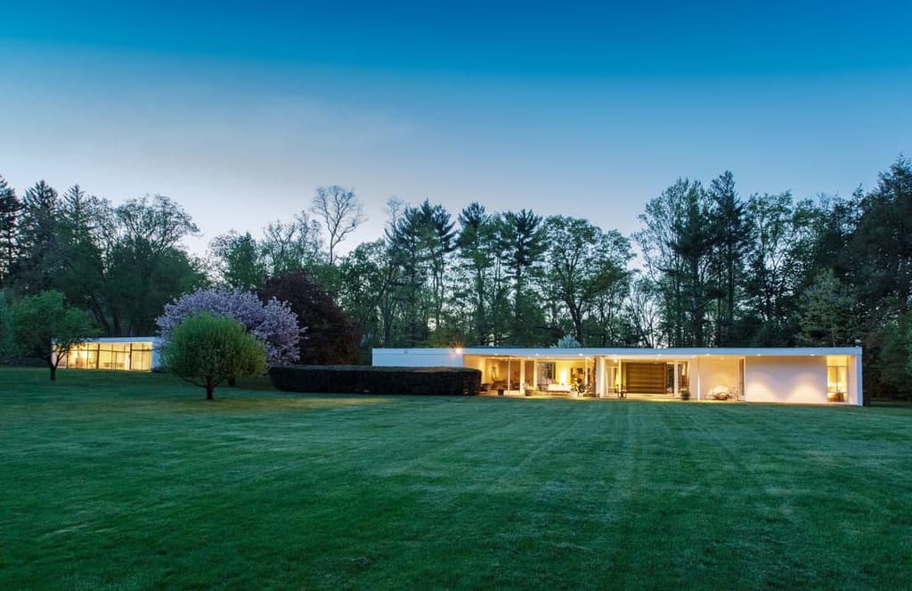 Modernist glass house hits the market in New Canaan for the first time ever