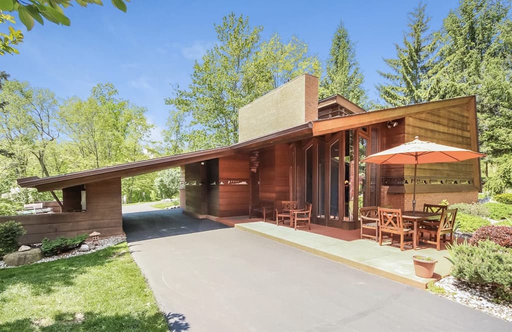 Little known Frank Lloyd Wright home in Michigan lists for $1.2m