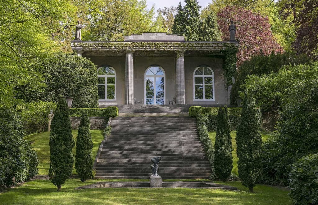 Karl Lagerfeld’s lavish Hamburg villa could be yours for €10m