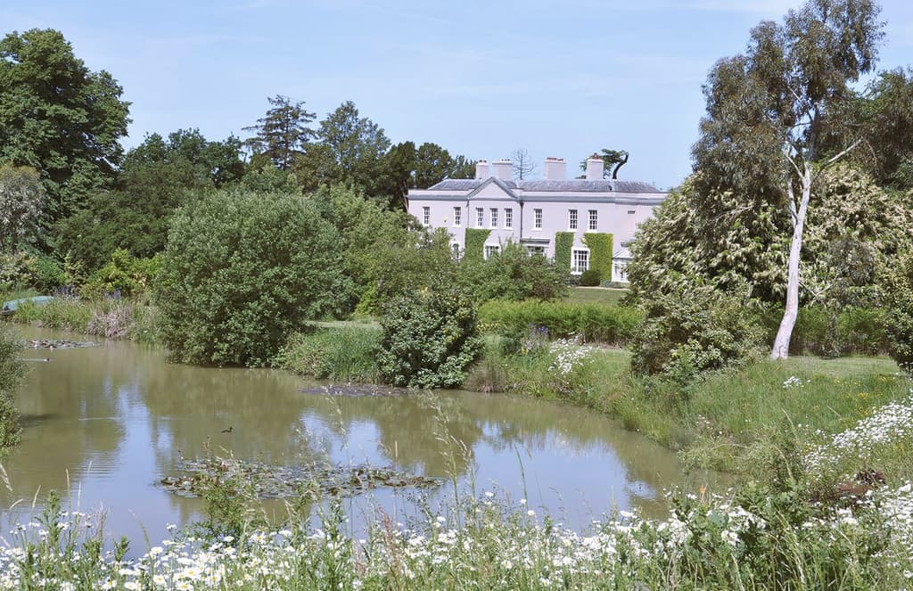 This Georgian mansion could be yours for £13.50