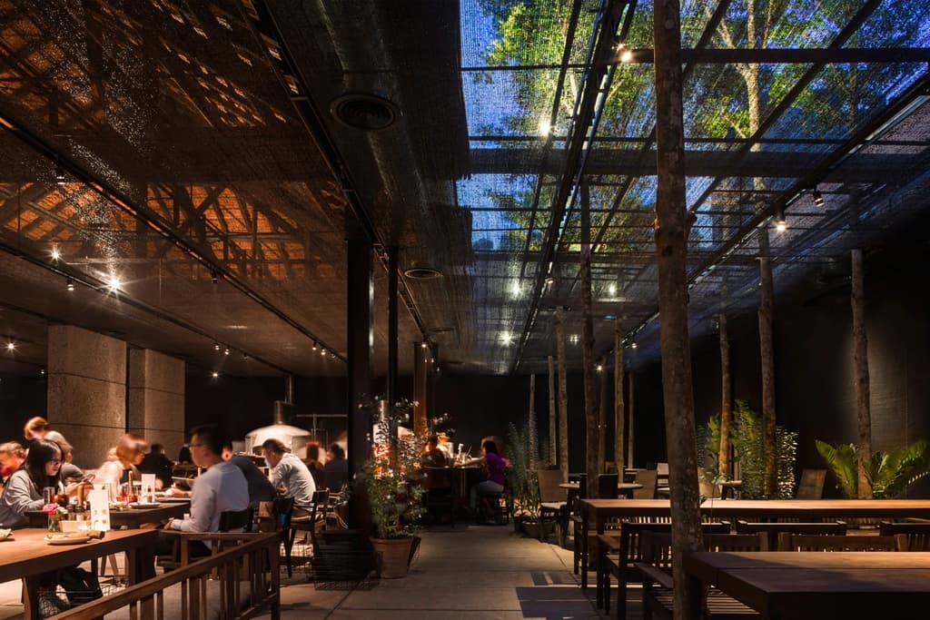 Ho Chi Minh City restaurant shades diners with agricultural netting