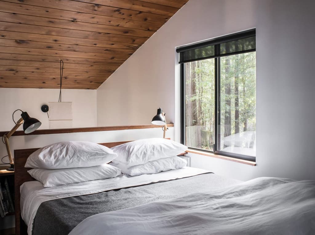 Restored cabin by Joseph Esherick comes up for rent in California’s Sea Ranch