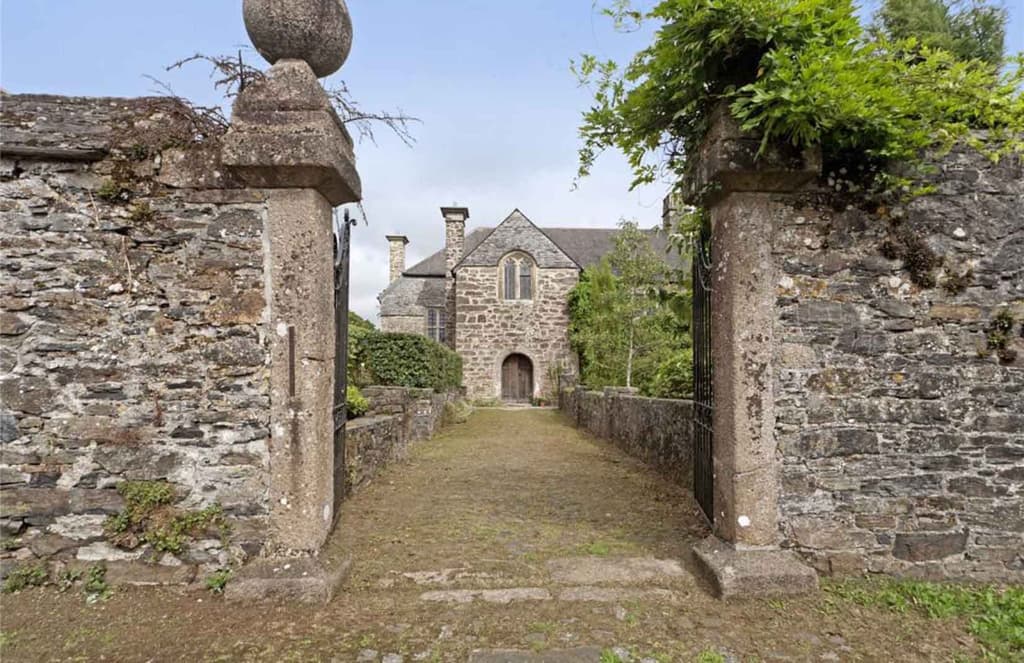 Explorer Sir Walter Raleigh’s family manor in Dartmoor lists for £2m