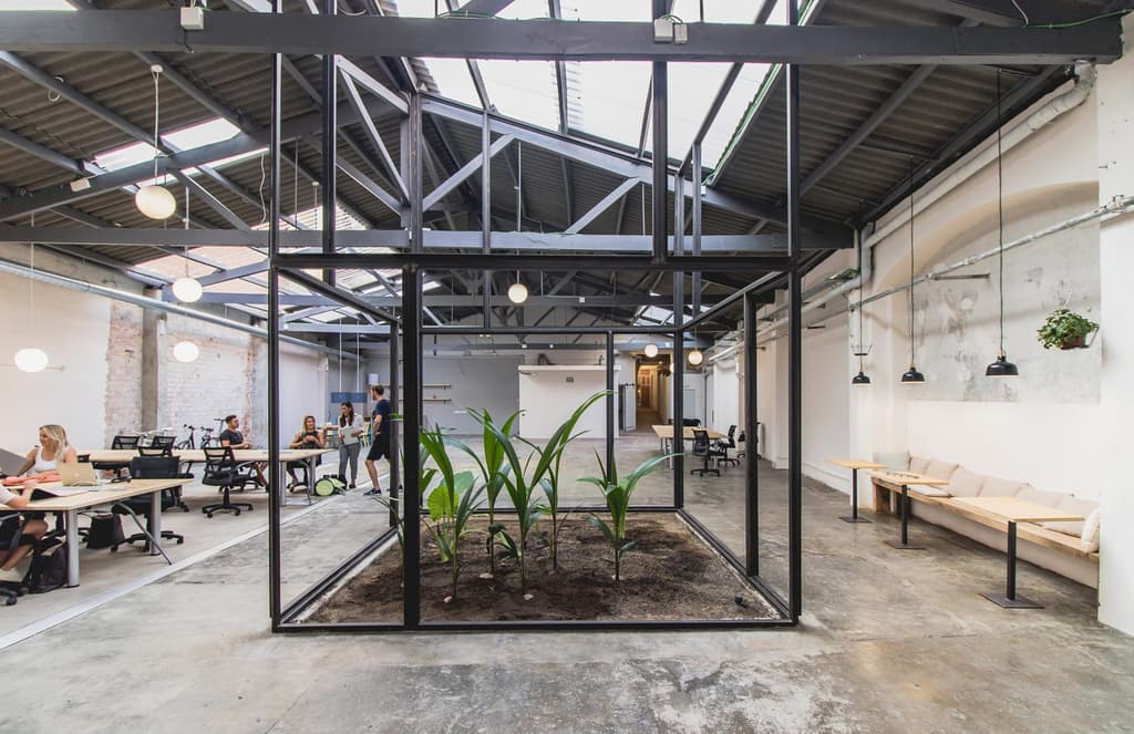Defunct Barcelona warehouse becomes a coworking space