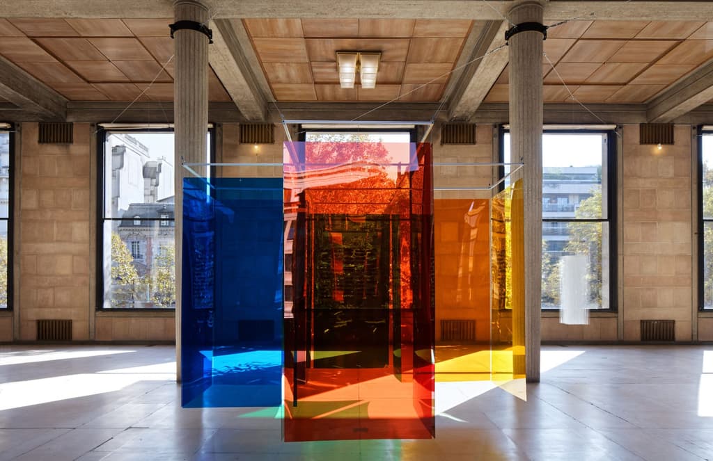 Hanging sculptures bring a 1930s icon to life in Paris