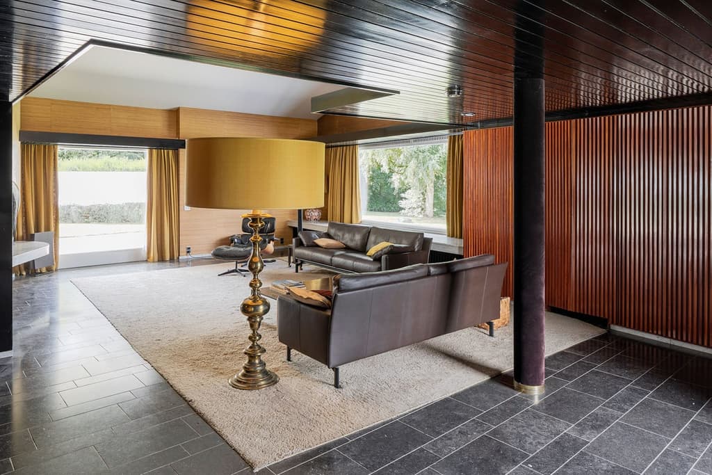Villa Van Den Schrieck by Jacques Dupuis and Albert Bontridder