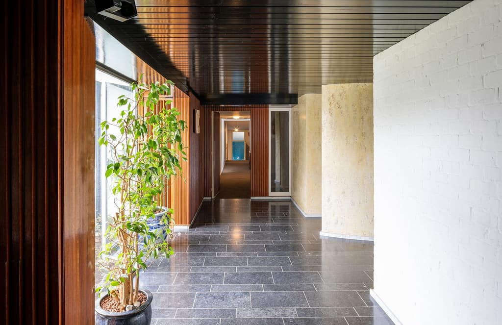 This Modernist villa by Jacques Dupuis & Albert Bontridder in Brabant could be yours
