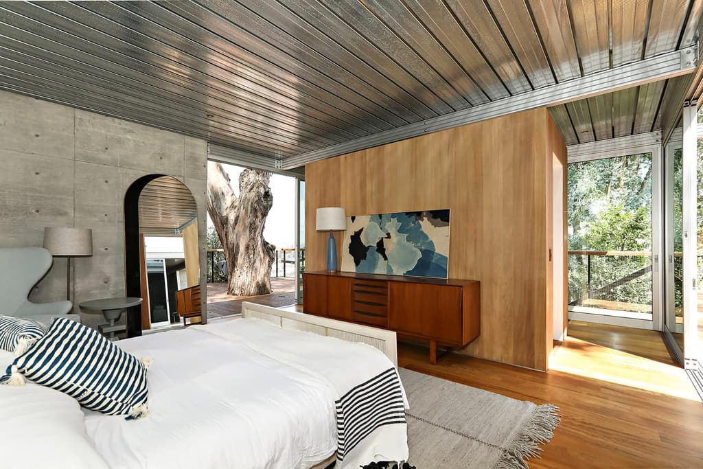 Restored modernist bolthole by Albert Martin lists for $5.1m in LA