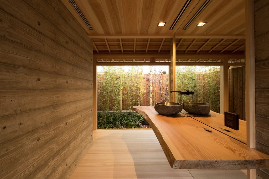 A 120-year-old kyomachiya hits the market in Kyoto for $2.36m