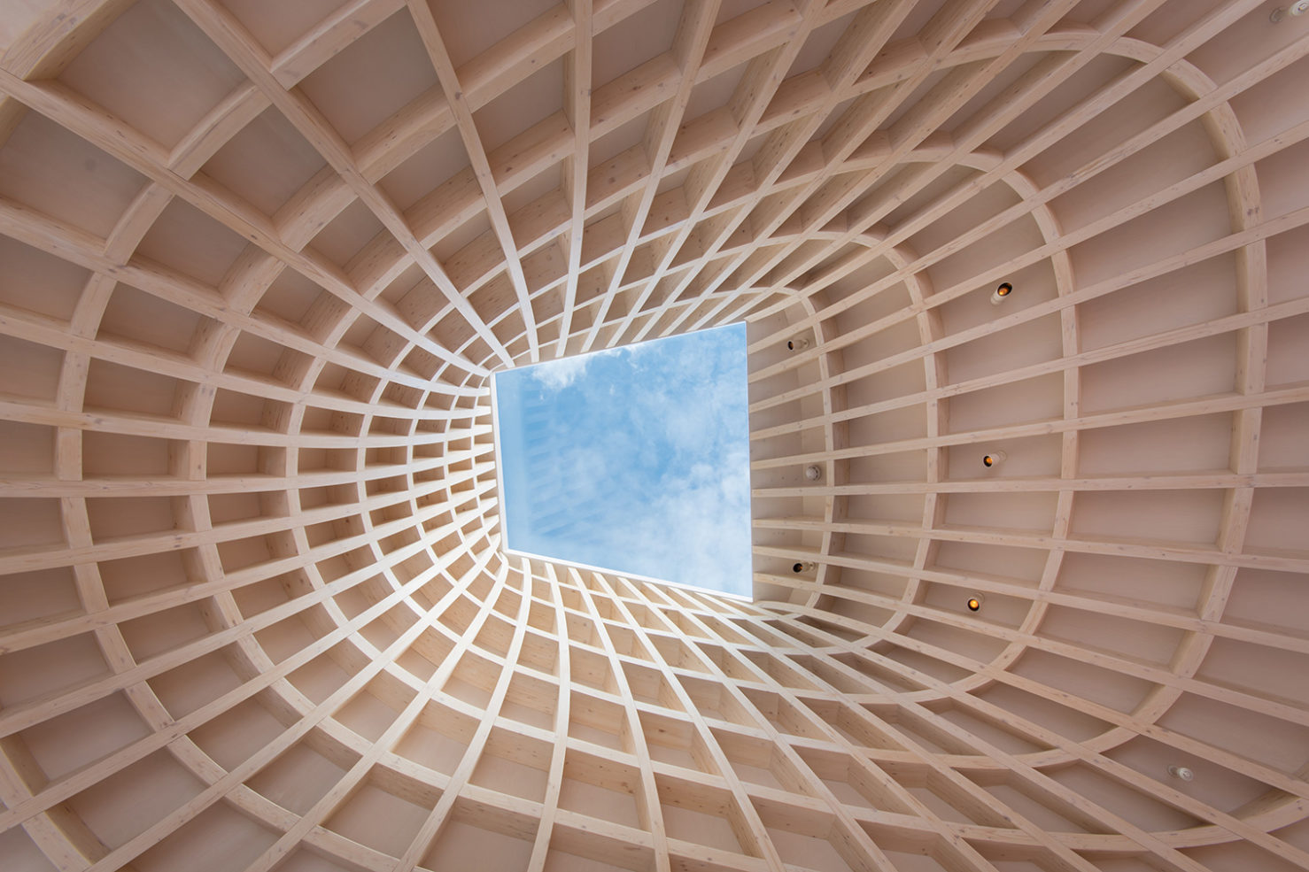 Gianni Botsford designed pavilion home hits the market for £5.95m The