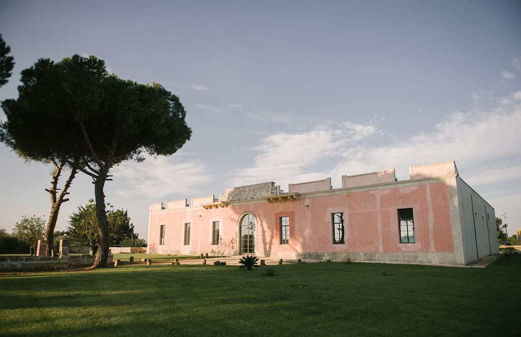 A tobacco warehouse in Italy’s Salento is reborn as a rural retreat