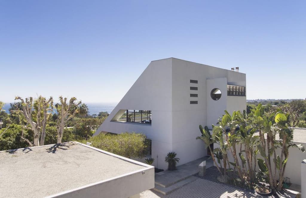 Malibu home made famous by Star Trek lists for $5.7m