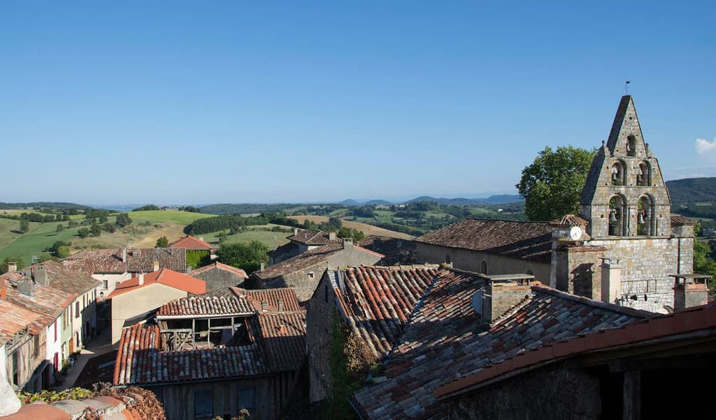 Renovation challenge: a Bishop’s sprawling palace in the south of France 