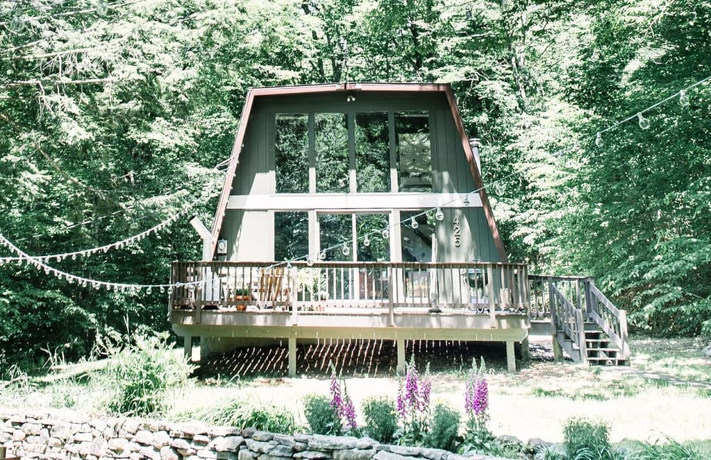 A woodland cabin in the heart of New York’s Catskills