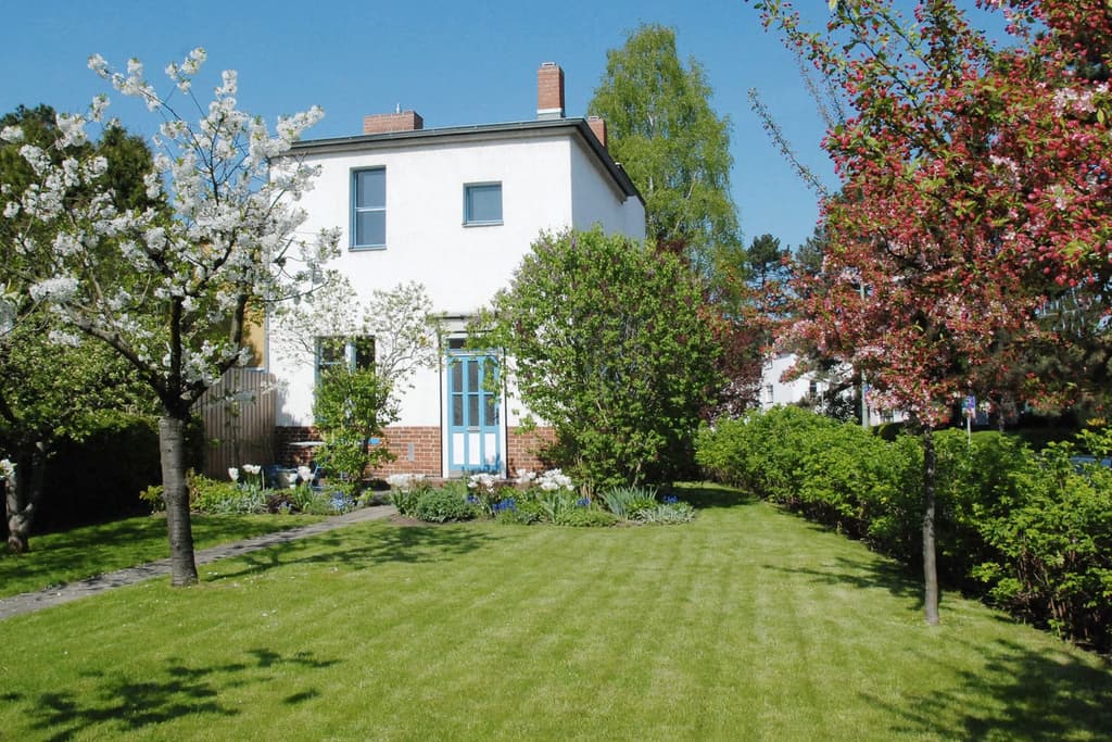 Taut Home for rent in Berlin