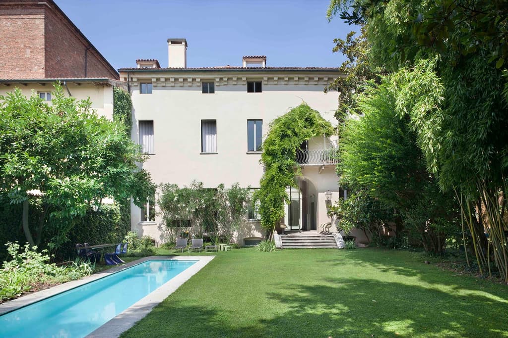 Guests can immerse themselves in art & design at Palazzo Beccaguti Cavriani