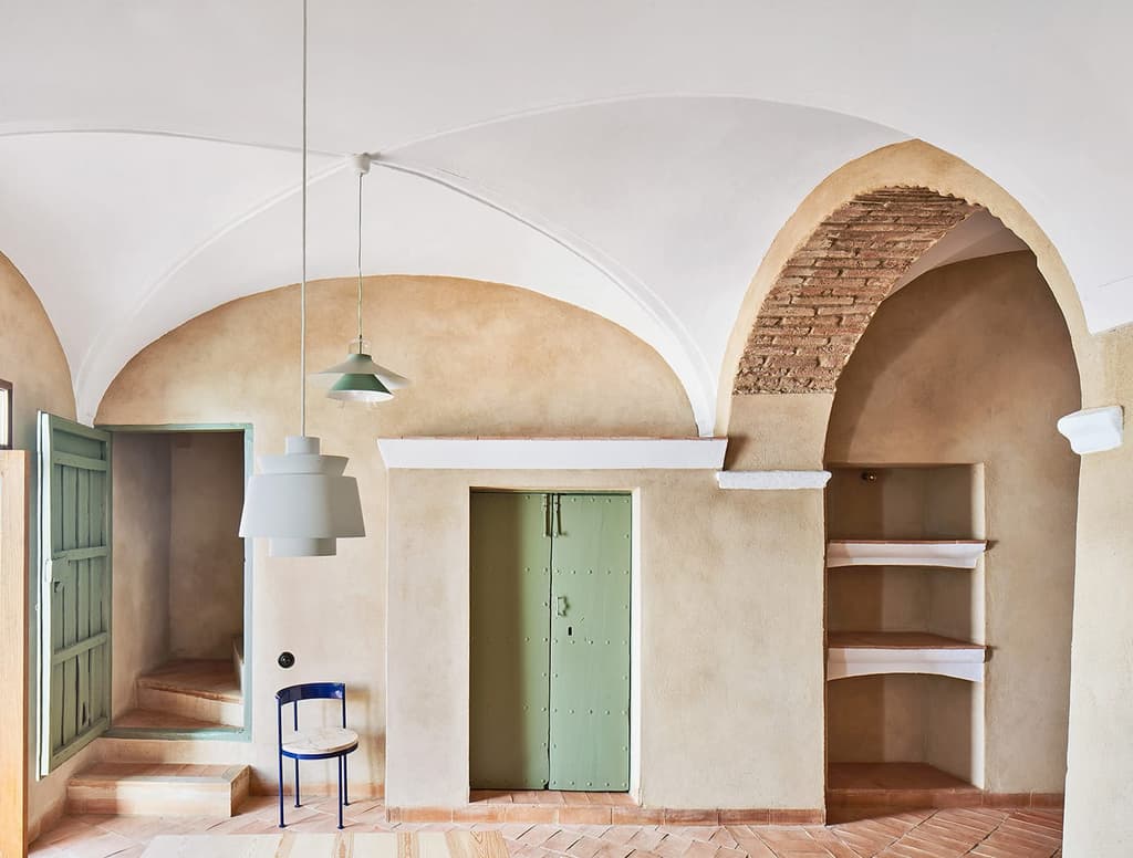 La Hermandad de Villalba is a minimalist rural retreat in Spain