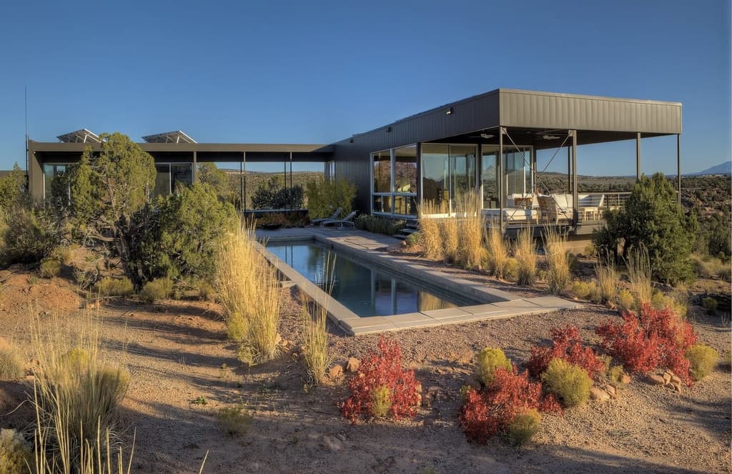 Ultra-minimal Marmol Radziner home is for sale in the Utah desert