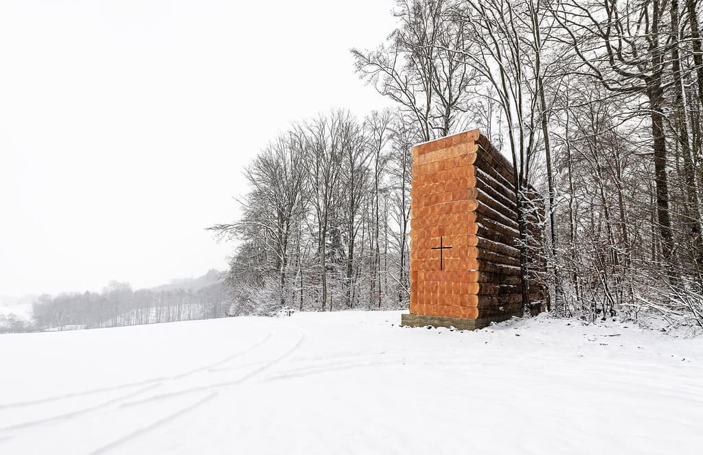 John Pawson designs a rustic chapel in the depths of the Bavarian Forest
