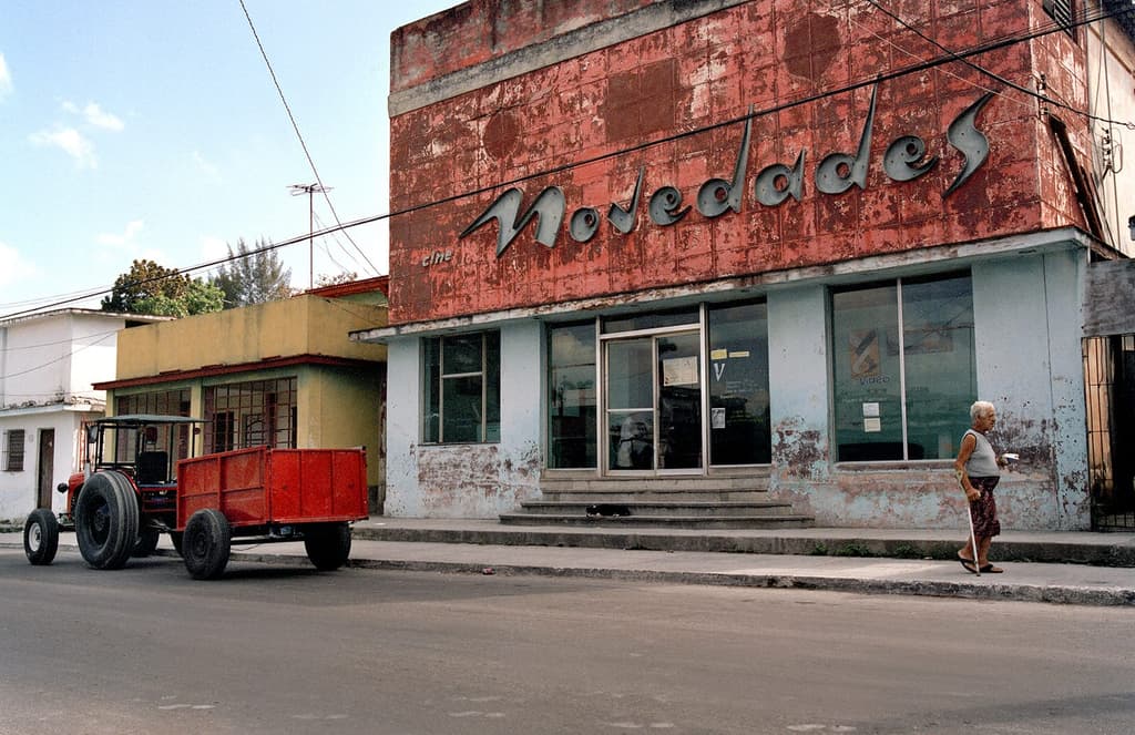 Cuba’s faded cinemas are cast in a starring role by photographer Carolina Sandretto