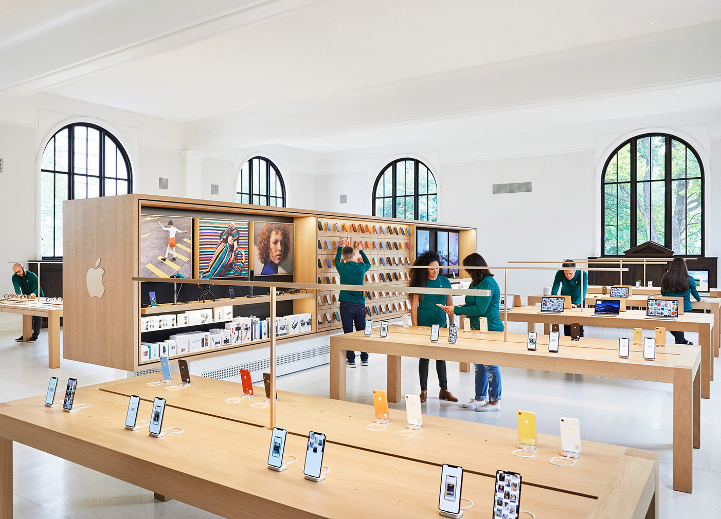 Washington DC’s first public library is now an Apple store