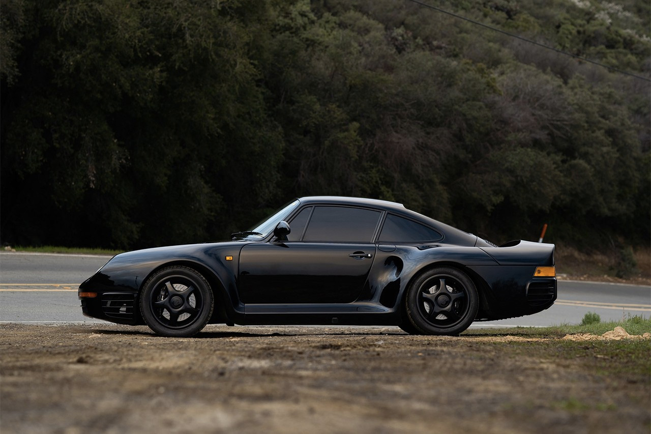 A rare black Porsche 959 Komfort is for sale - The Spaces