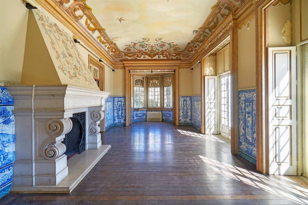 5 of our favourite Lisbon properties on the market right now: Lisbon palace