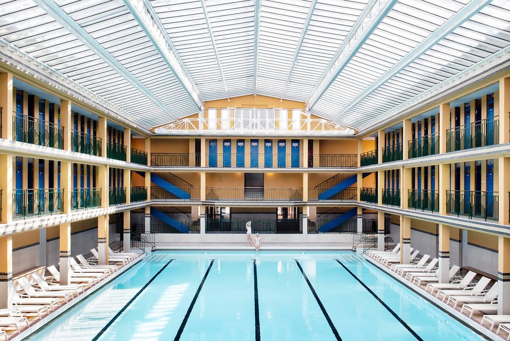 'Poolside swimmers at Milotor'. Photography: Soo Burnell