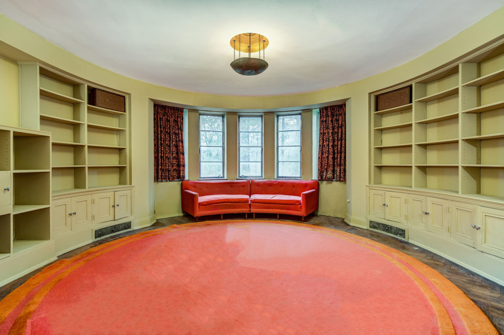 4 of the best home libraries on National Book Lover's Day The Spaces