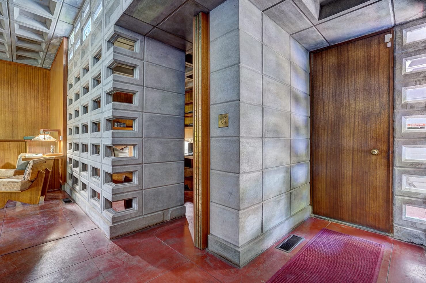 Rare concrete home by Frank Lloyd Wright hits the market in New ...