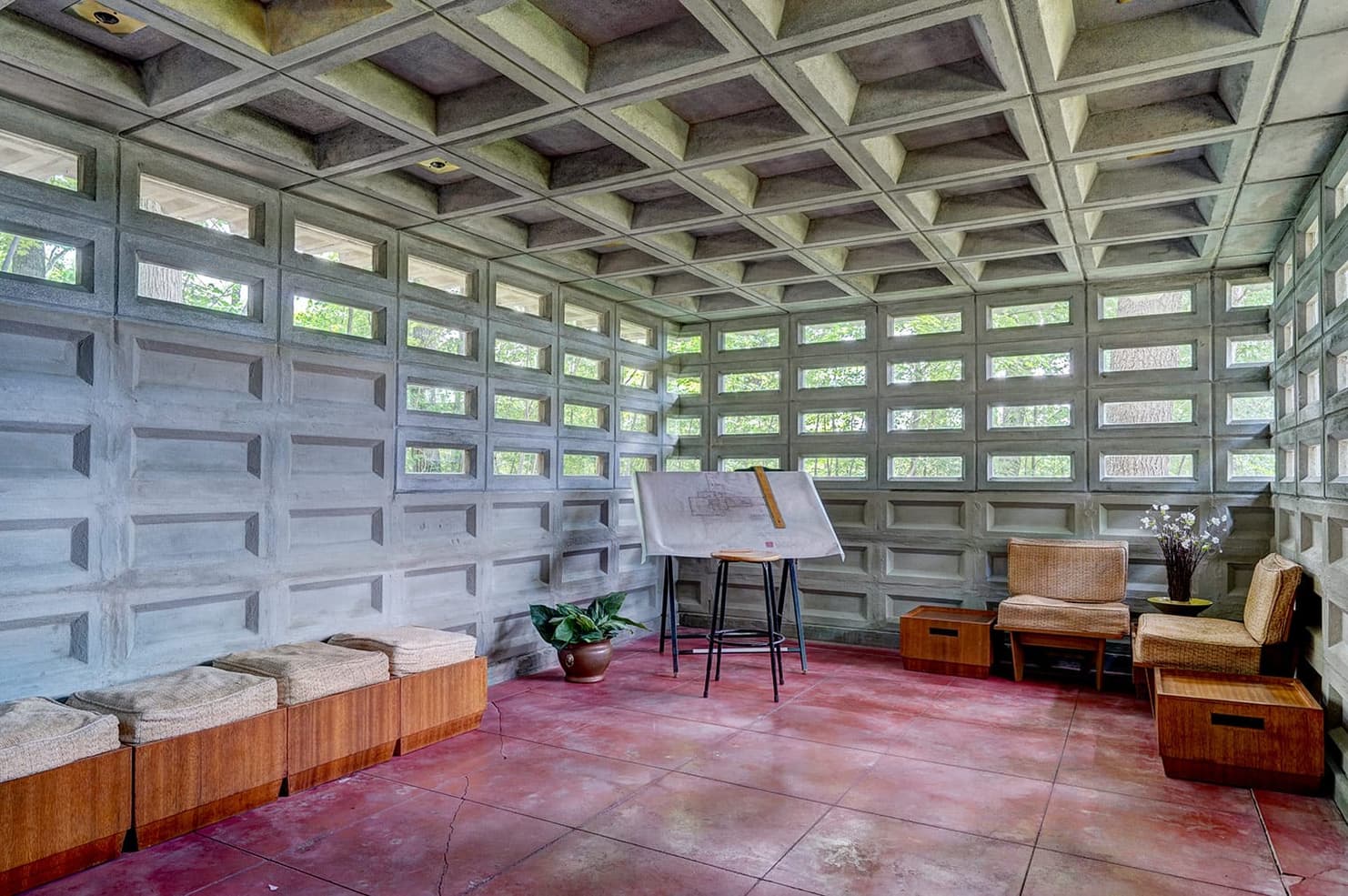 Rare concrete home by Frank Lloyd Wright hits the market in New ...