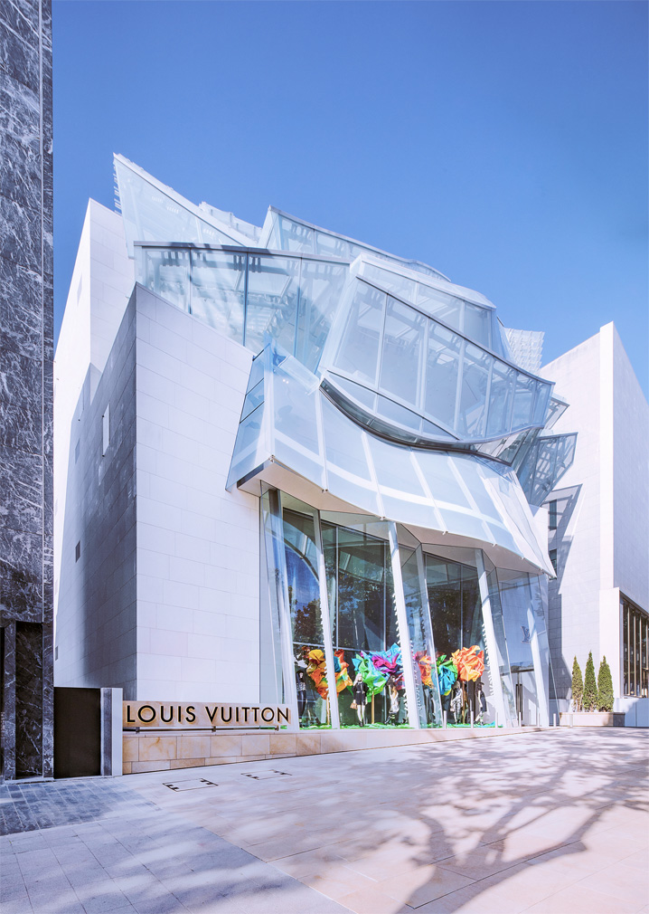 Louis Vuitton Skin: Architecture of Luxury (Seoul Edition) by Paul