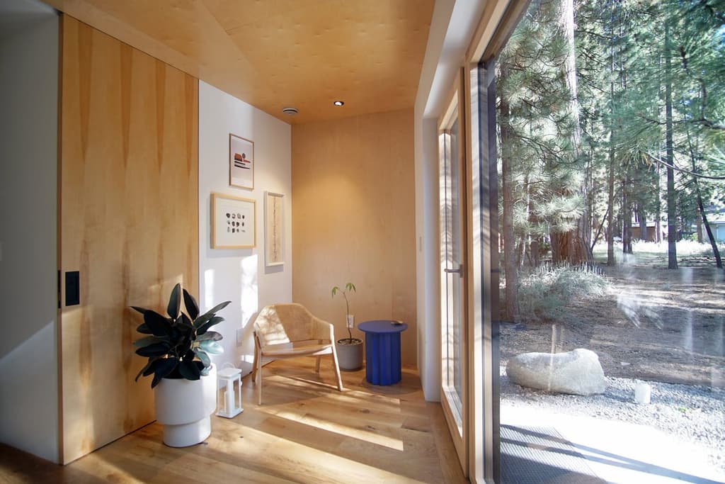Urban cabin Lighthus is all about the angles in California’s South Lake Tahoe