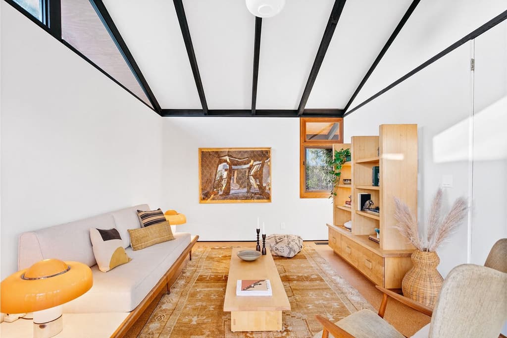 Restored post-and-beam by James Allen Walter lists in Pasadena for $2.25m