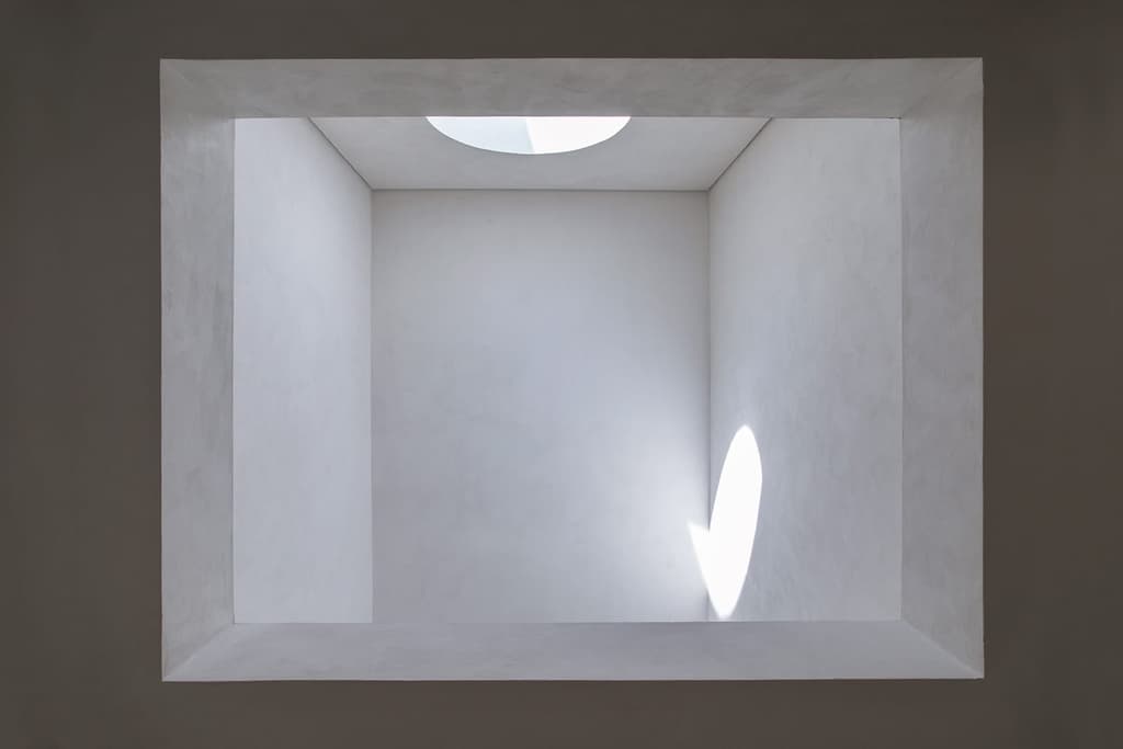 Selo Store in Sao Paulo takes minimalism to the max