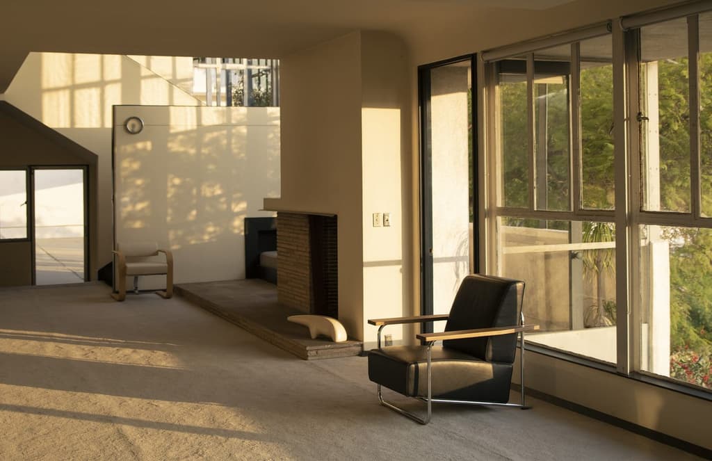 Richard Neutra’s iconic Lovell House is hosting an art exhibition