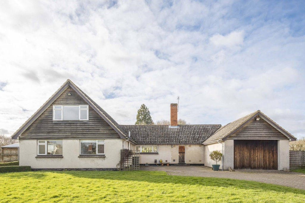 Midcentury ‘chalet bungalow’ for sale in the Suffolk countryside The Spaces